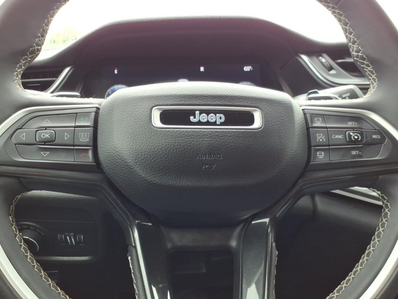 2023 Jeep Grand Cherokee L Laredo Uvalde TX