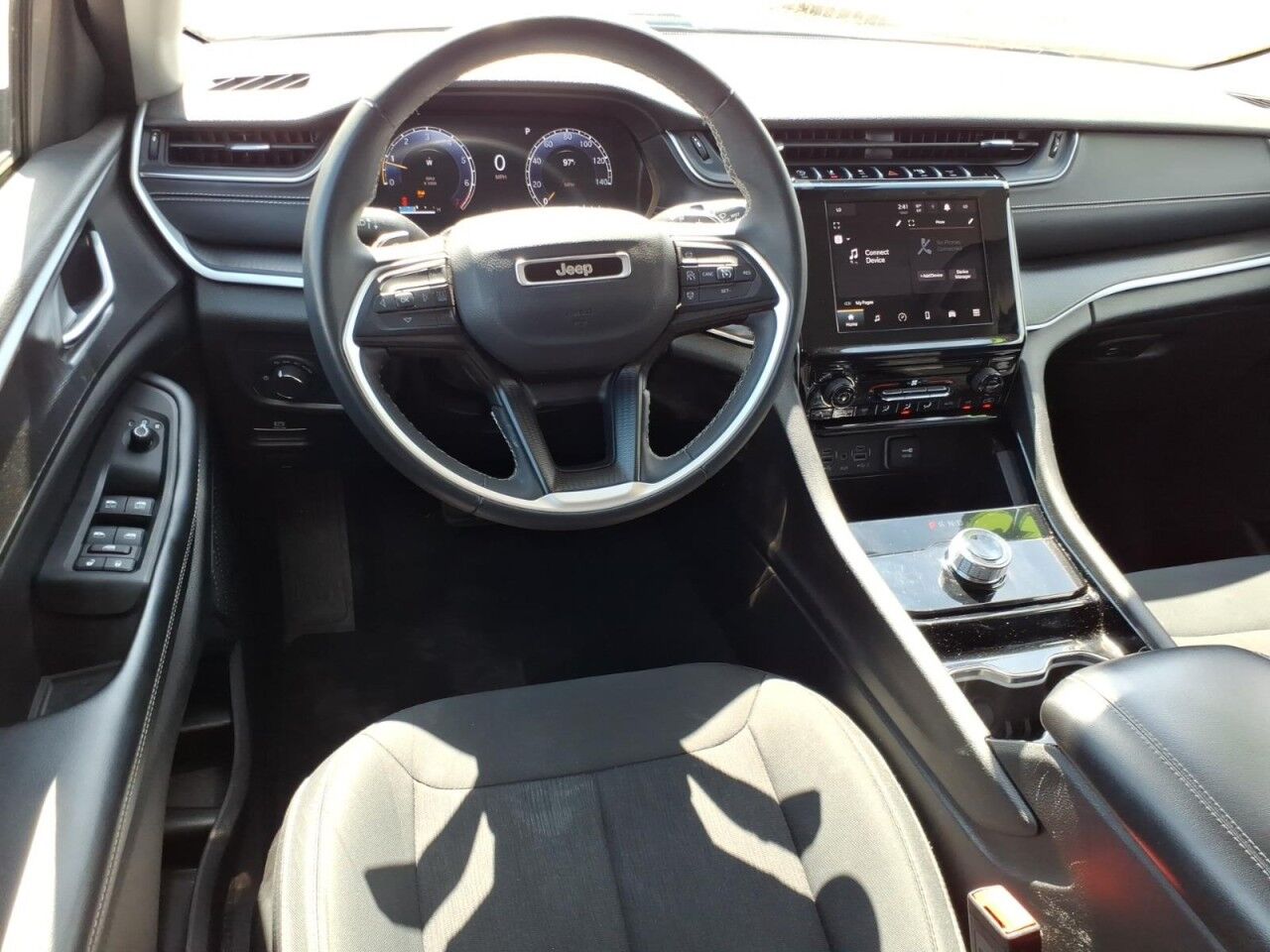 2023 Jeep Grand Cherokee L Laredo Uvalde TX