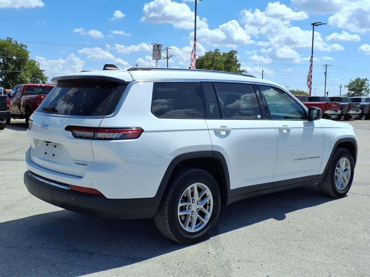 2023 Jeep Grand Cherokee L Laredo Uvalde TX
