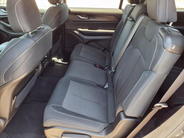2023 Jeep Grand Cherokee L Laredo 4x4  TX