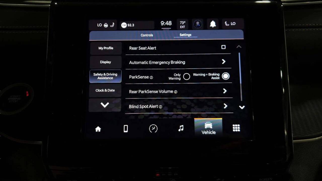 2023 Jeep Grand Cherokee L Laredo 4x4 4dr SUV Chesterfield MI