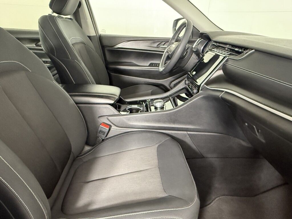 2023 Jeep Grand Cherokee L Laredo 4x4 Maumee OH