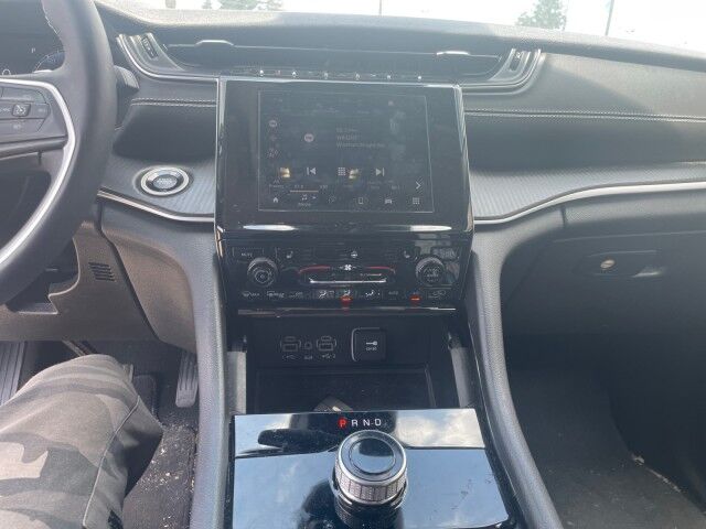 2023 Jeep Grand Cherokee L Laredo Cleveland OH