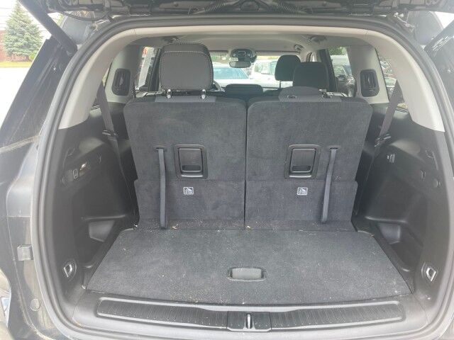 2023 Jeep Grand Cherokee L Laredo Cleveland OH