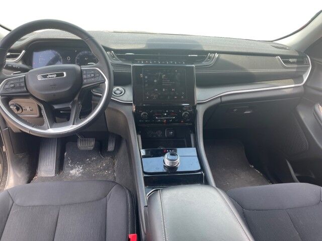 2023 Jeep Grand Cherokee L Laredo Cleveland OH