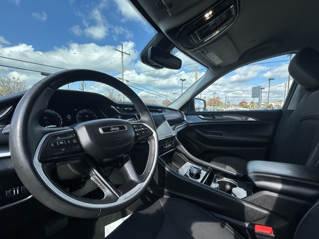 2023 Jeep Grand Cherokee L Laredo Crestwood KY