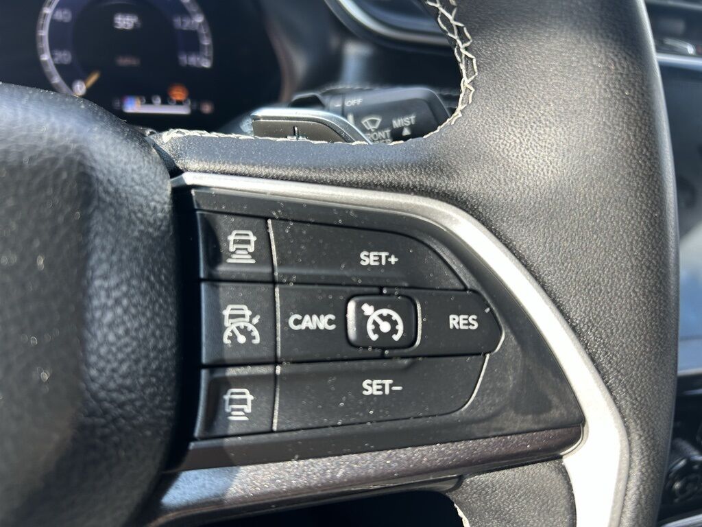 2023 Jeep Grand Cherokee L Laredo Crestwood KY