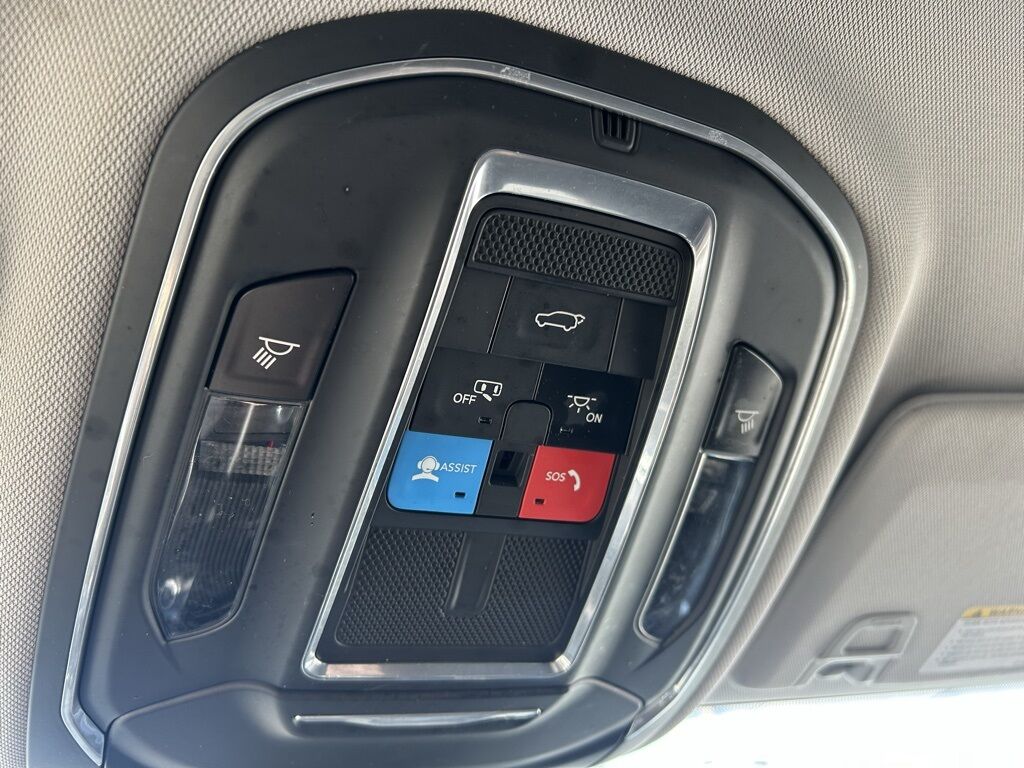 2023 Jeep Grand Cherokee L Laredo Crestwood KY