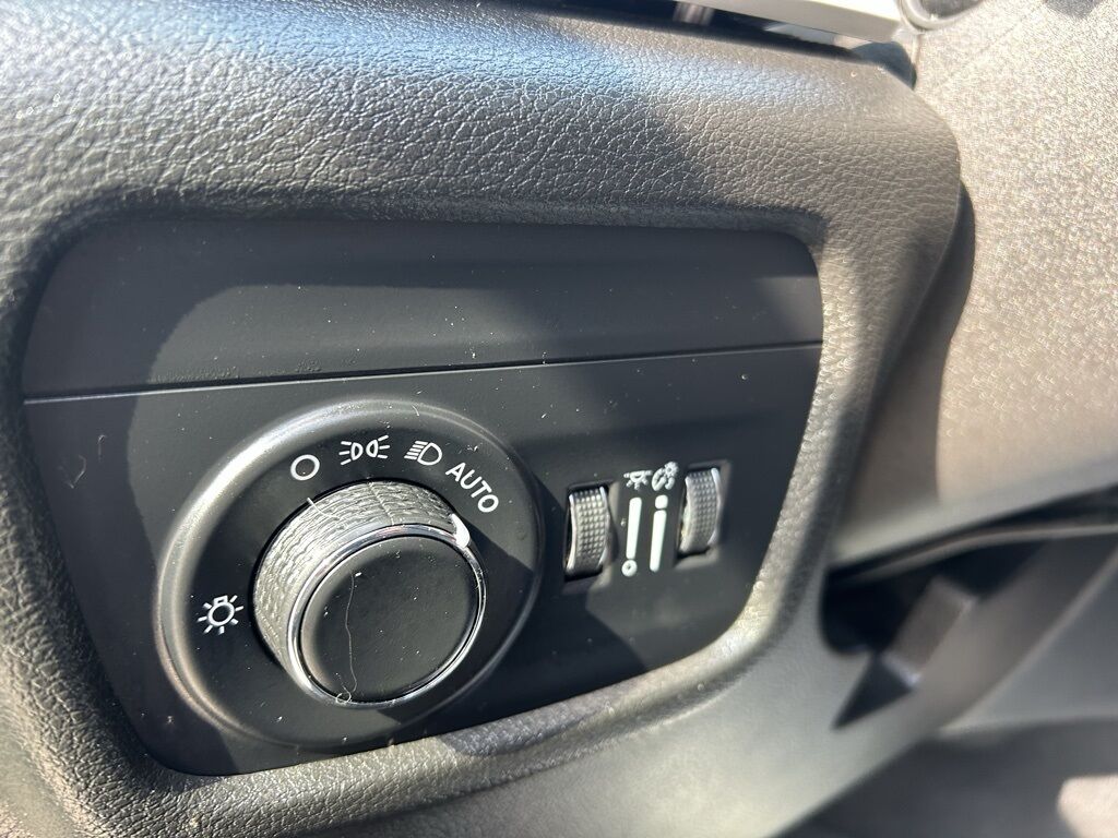 2023 Jeep Grand Cherokee L Laredo Crestwood KY