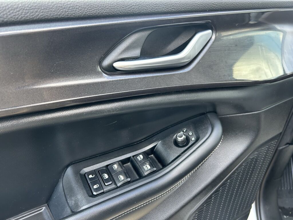 2023 Jeep Grand Cherokee L Laredo Crestwood KY