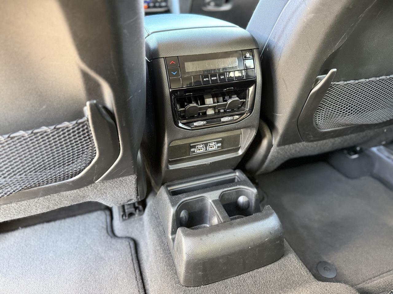 2023 Jeep Grand Cherokee L Laredo Crestwood KY
