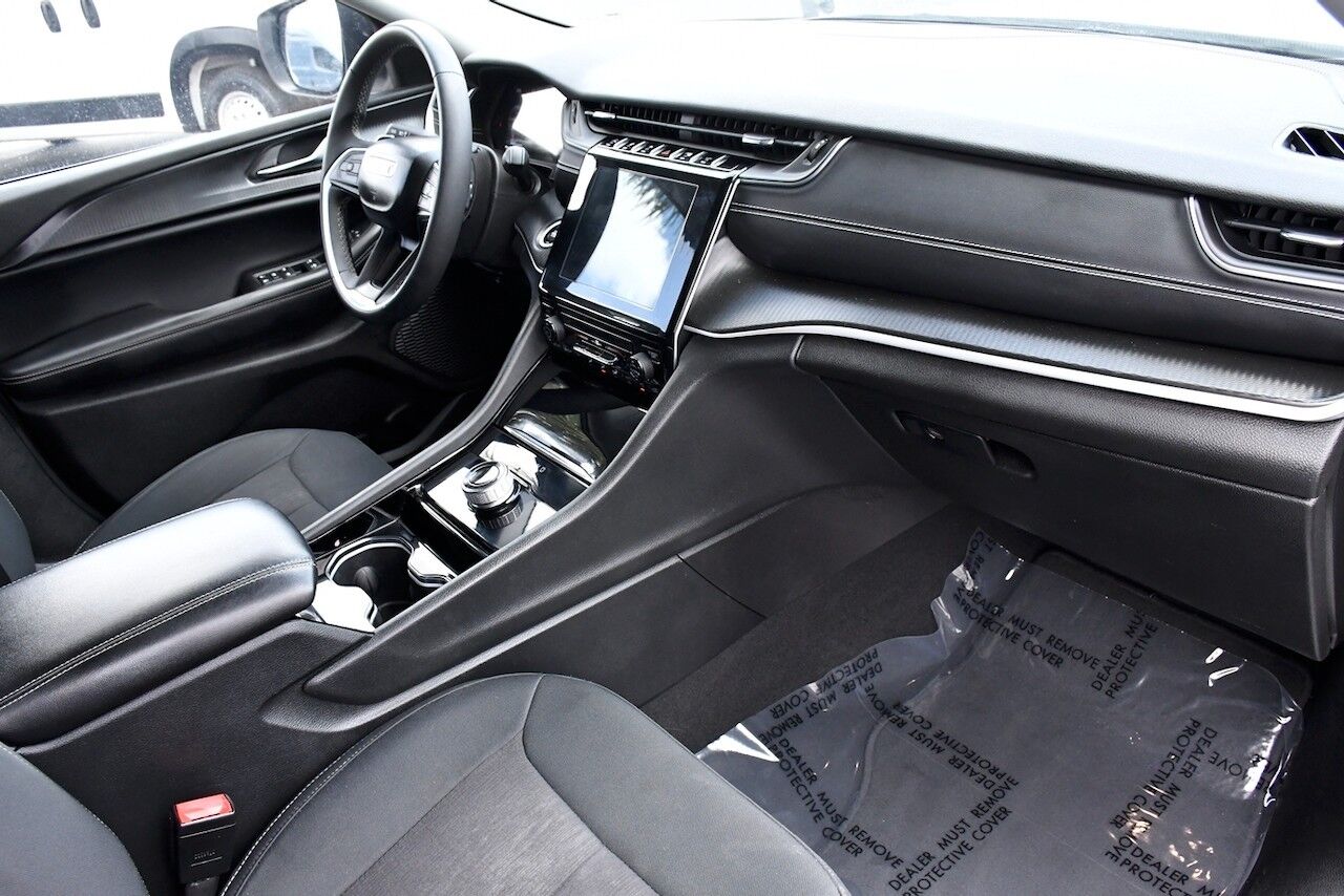 2023 Jeep Grand Cherokee L Laredo Doral FL