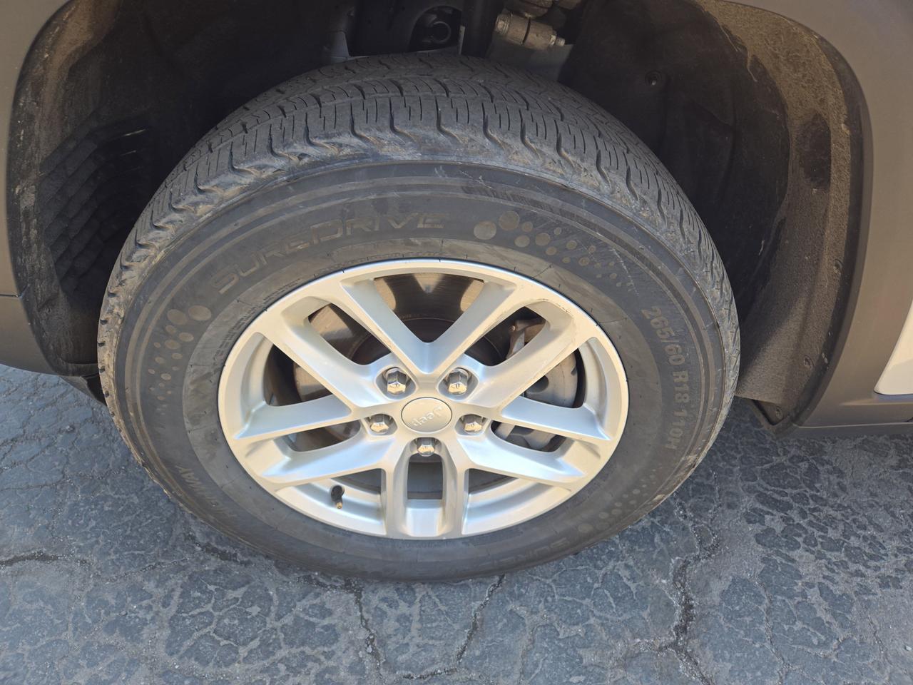 2023 Jeep Grand Cherokee L Laredo Hamburg PA