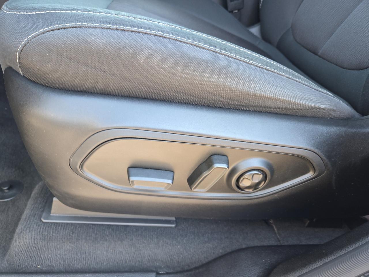 2023 Jeep Grand Cherokee L Laredo Hamburg PA
