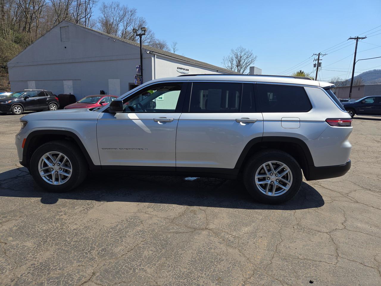 2023 Jeep Grand Cherokee L Laredo Hamburg PA