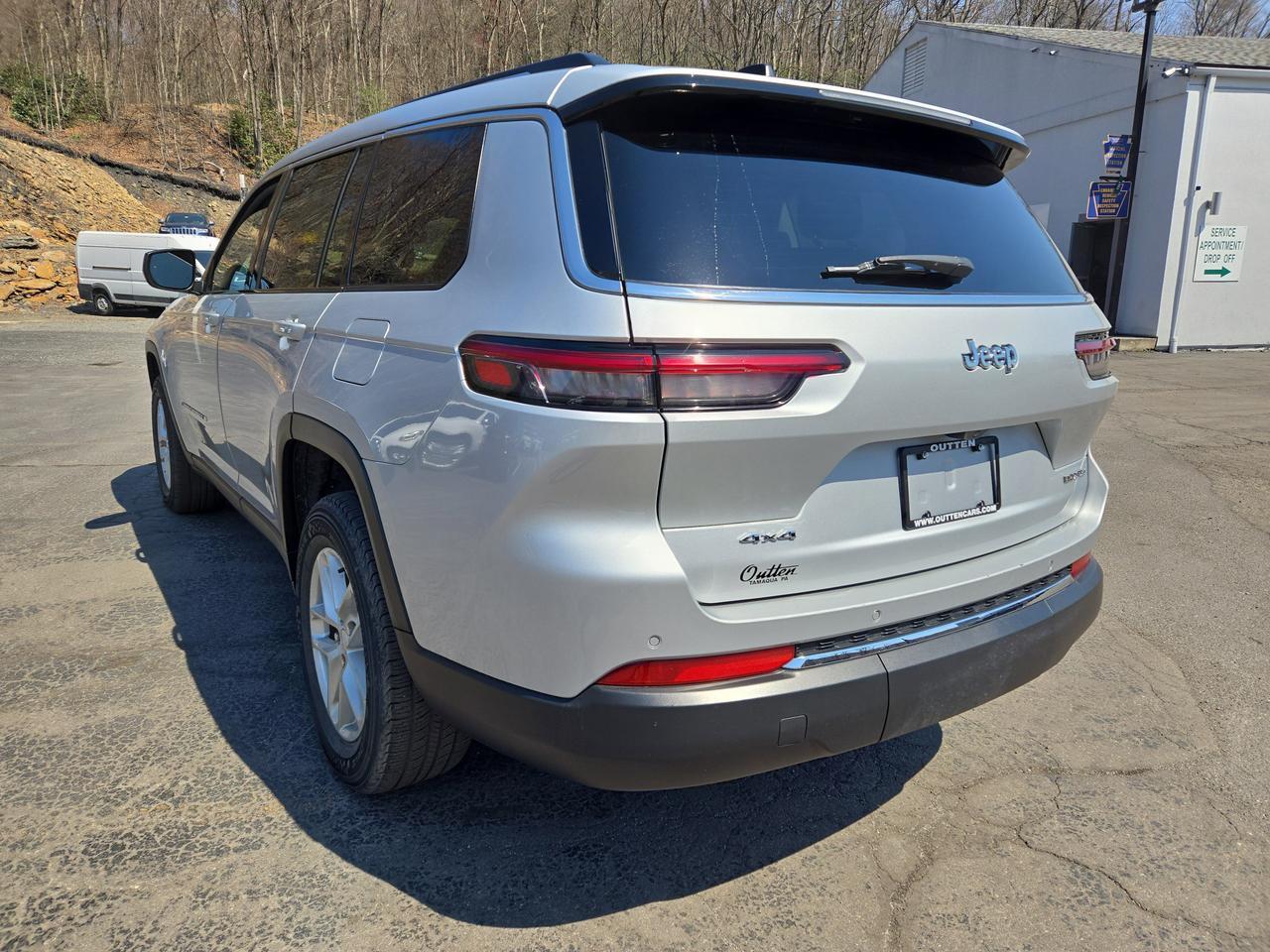 2023 Jeep Grand Cherokee L Laredo Hamburg PA