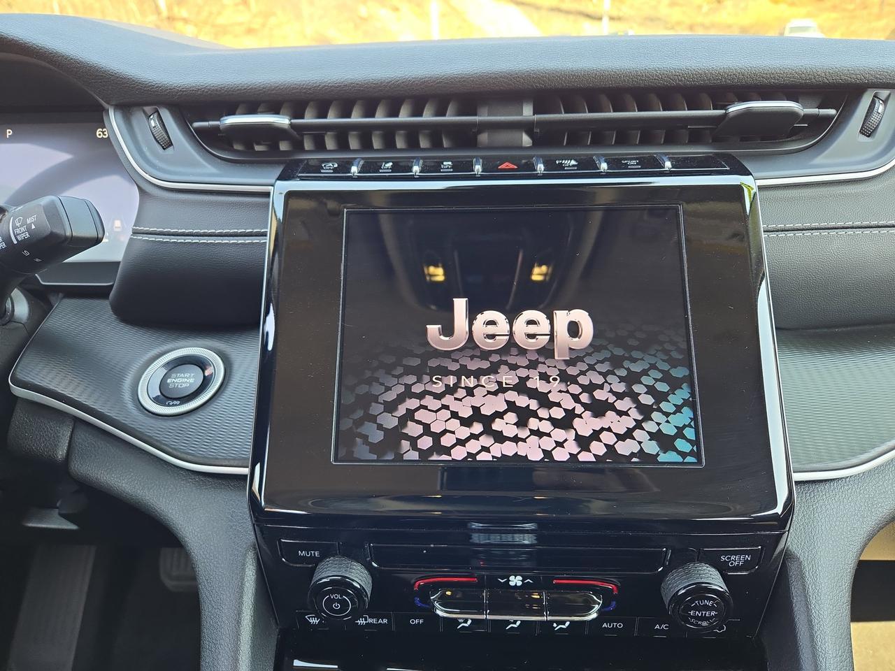 2023 Jeep Grand Cherokee L Laredo Hamburg PA