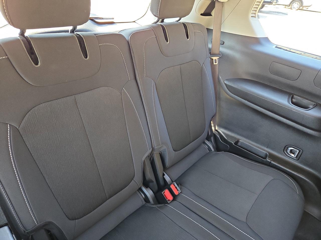 2023 Jeep Grand Cherokee L Laredo Hamburg PA