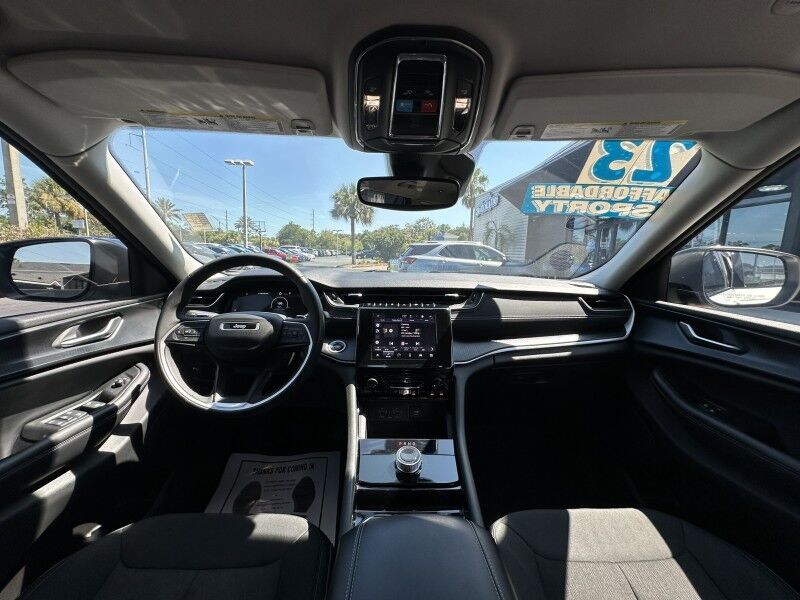 2023 Jeep Grand Cherokee L Laredo Jacksonville FL