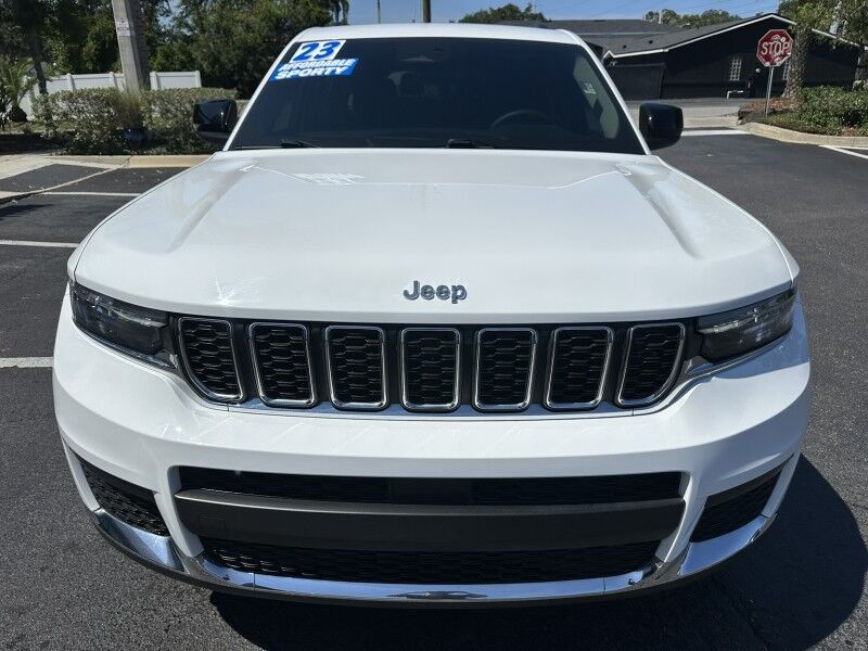 2023 Jeep Grand Cherokee L Laredo Jacksonville FL