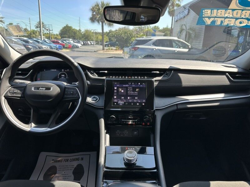 2023 Jeep Grand Cherokee L Laredo Jacksonville FL