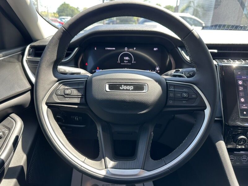 2023 Jeep Grand Cherokee L Laredo Jacksonville FL