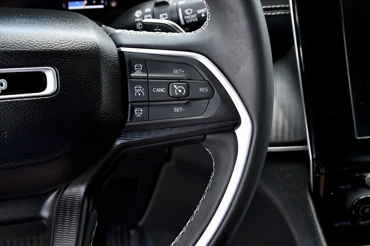 2023 Jeep Grand Cherokee L Laredo Doral FL