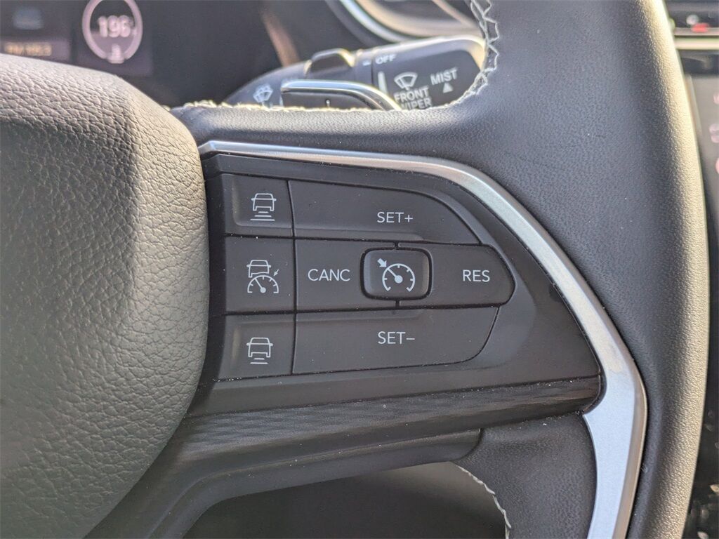 2023 Jeep Grand Cherokee L Laredo Jacksonville FL