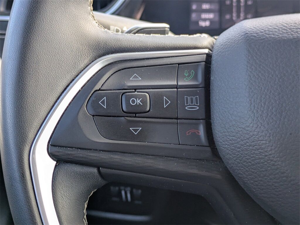 2023 Jeep Grand Cherokee L Laredo Jacksonville FL