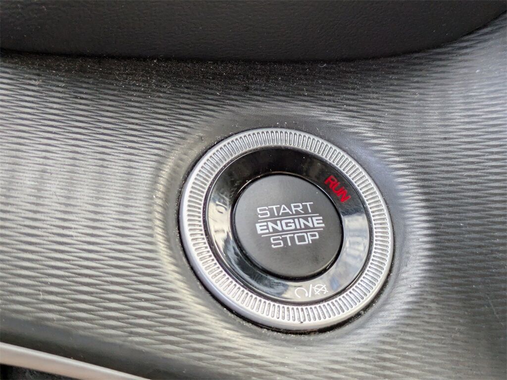 2023 Jeep Grand Cherokee L Laredo Saint Augustine FL