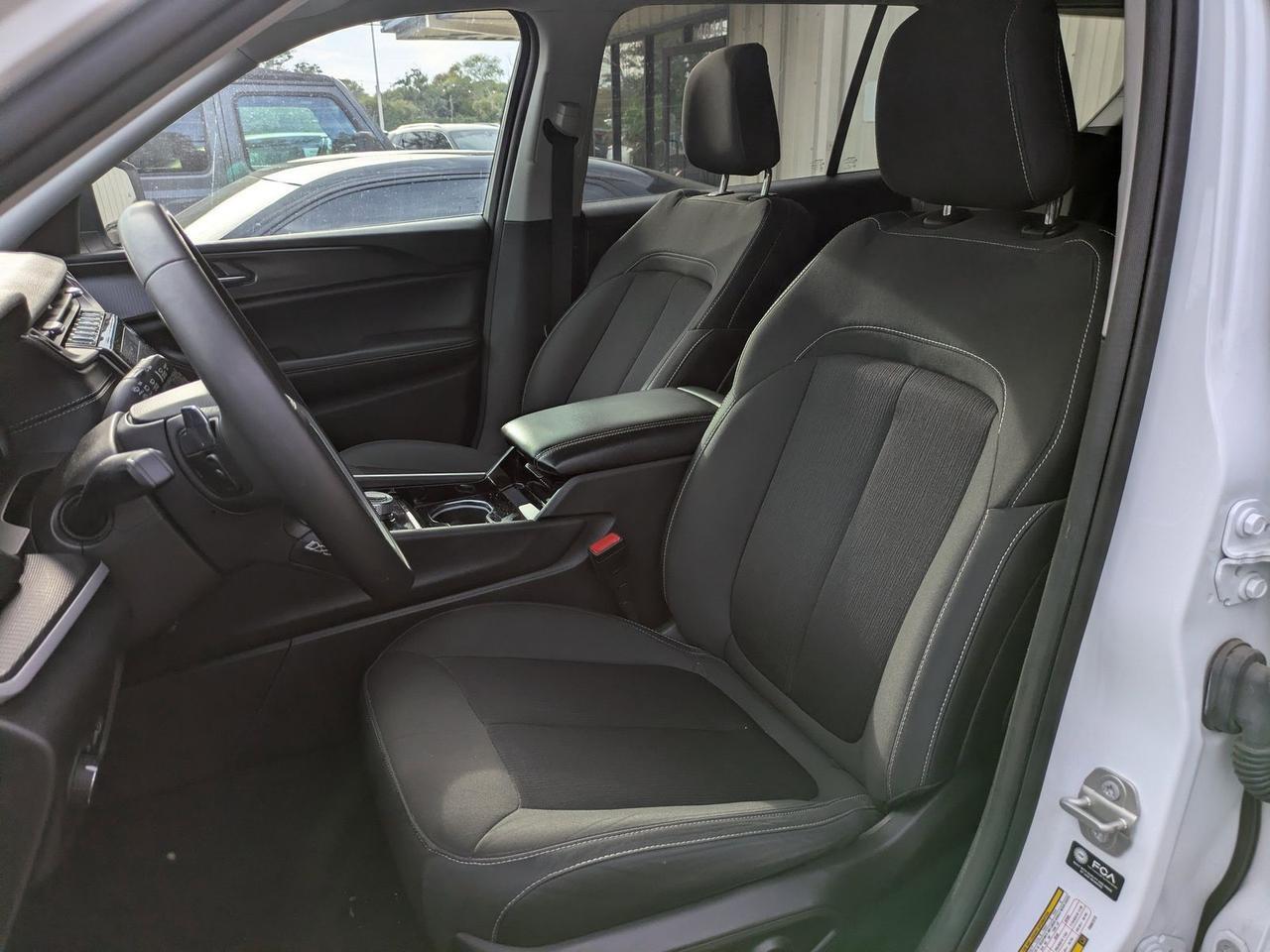 2023 Jeep Grand Cherokee L Laredo Jacksonville FL