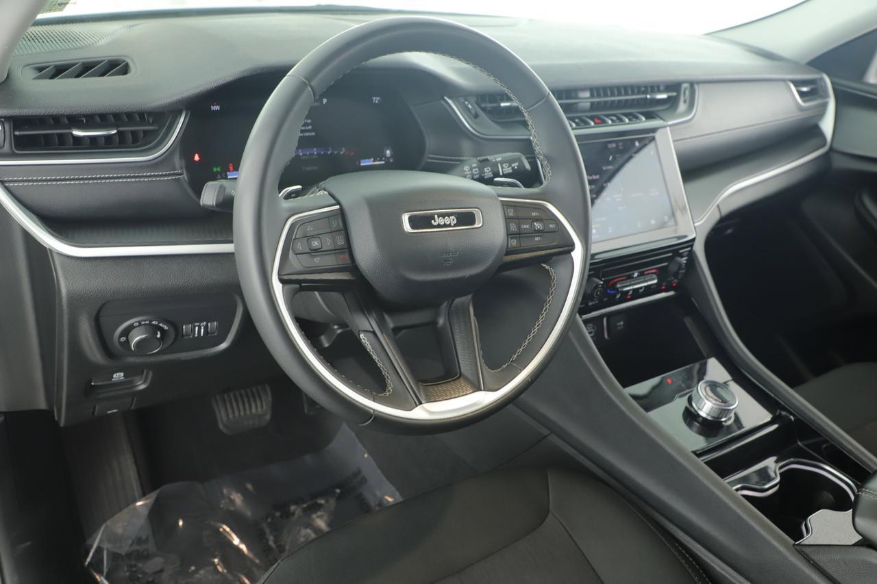 2023 Jeep Grand Cherokee L Laredo New Braunfels TX