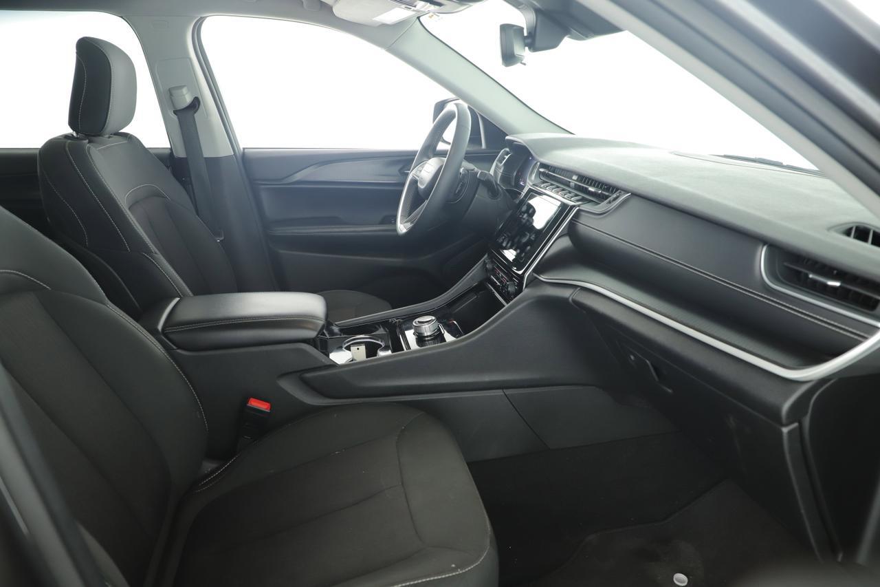 2023 Jeep Grand Cherokee L Laredo New Braunfels TX