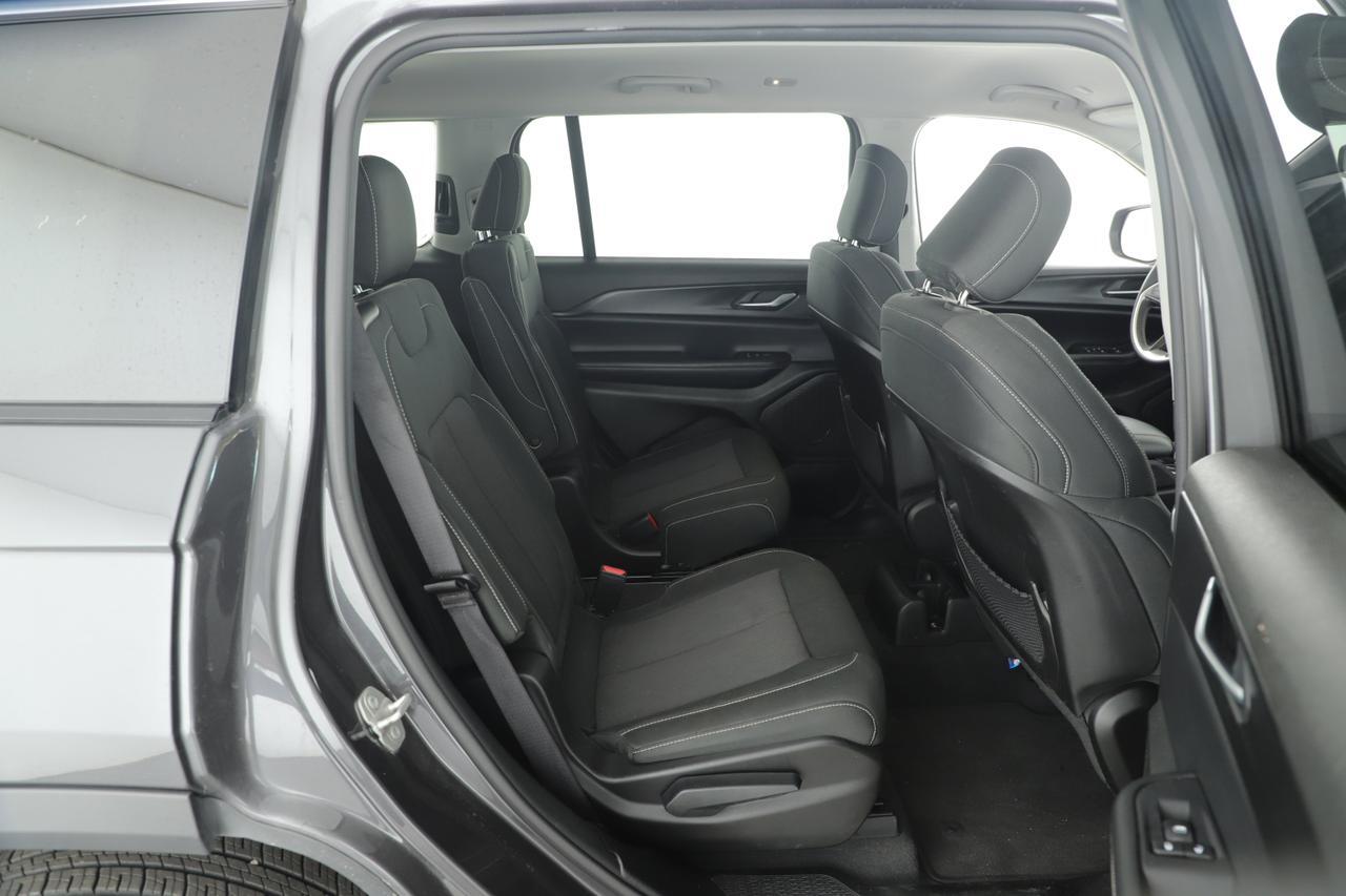 2023 Jeep Grand Cherokee L Laredo New Braunfels TX