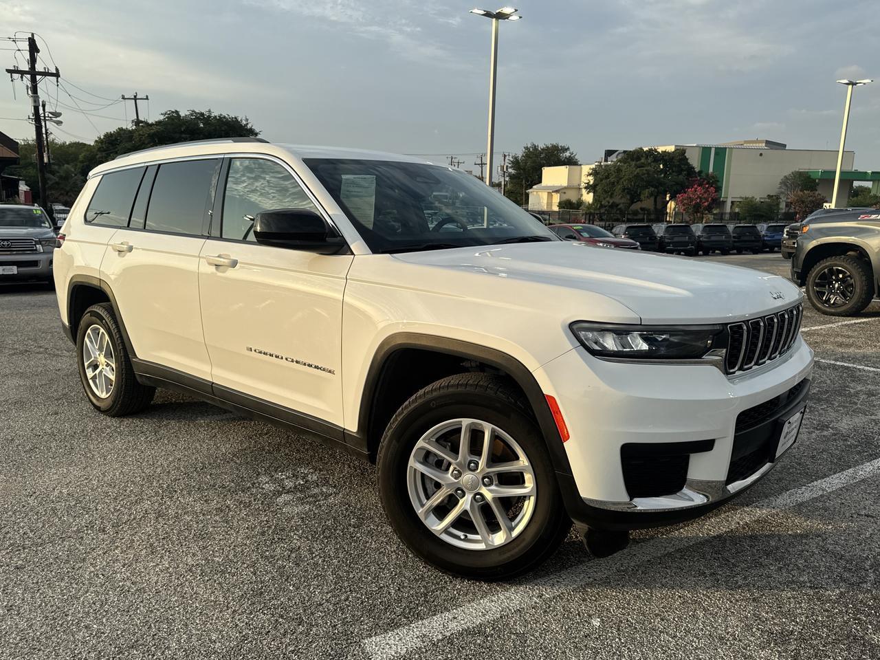 2023 Jeep Grand Cherokee L Laredo