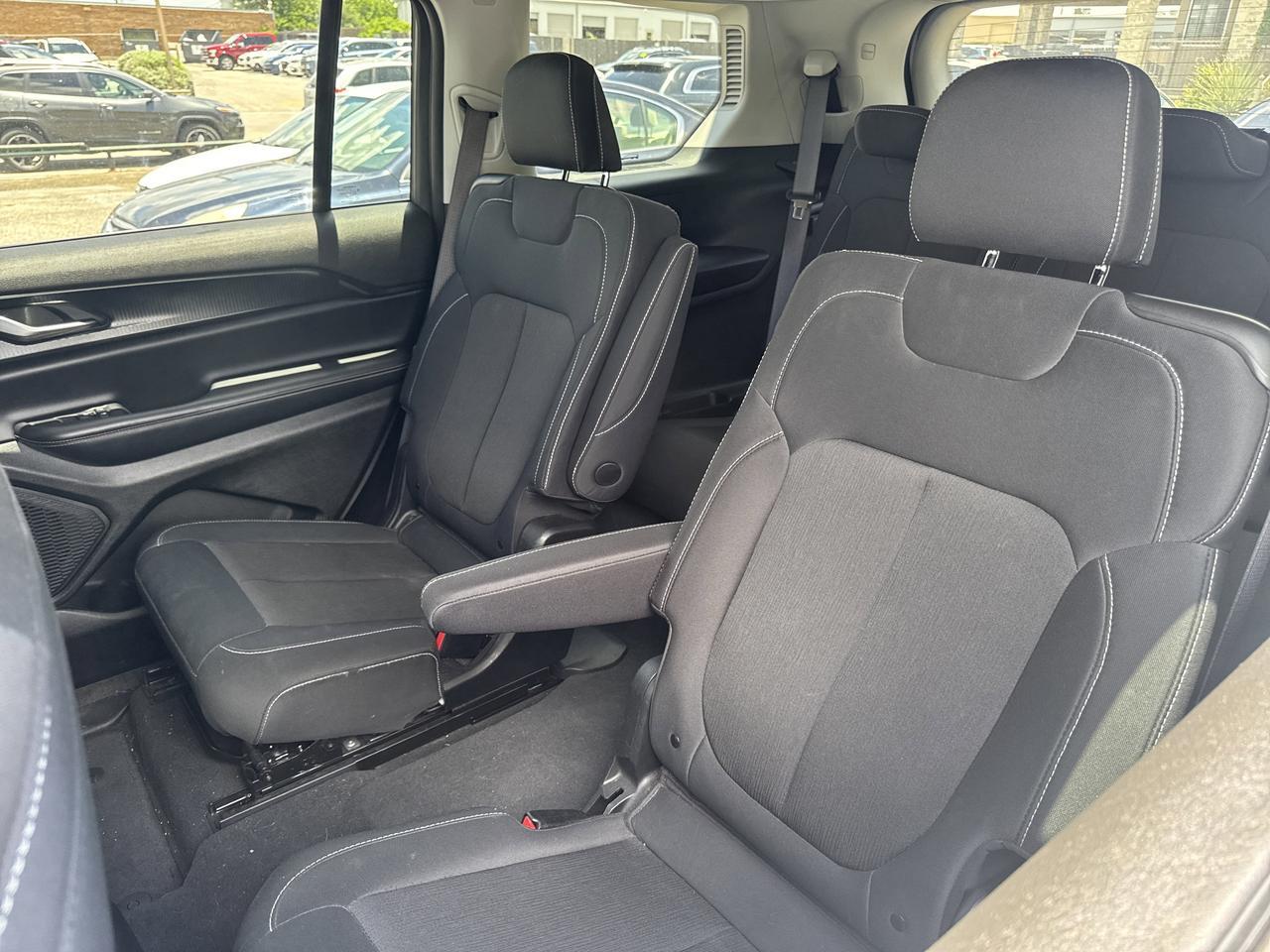 2023 Jeep Grand Cherokee L Laredo San Antonio TX