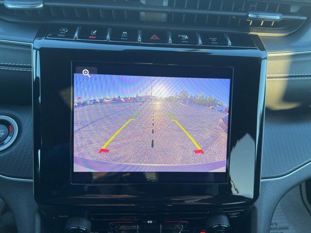 2023 Jeep Grand Cherokee L Laredo Carbondale IL