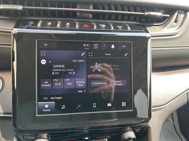 2023 Jeep Grand Cherokee L Laredo Watertown SD