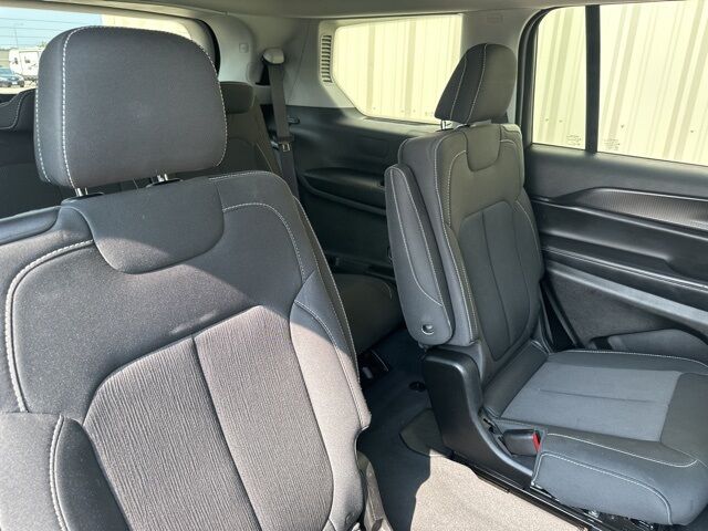 2023 Jeep Grand Cherokee L Laredo Watertown SD