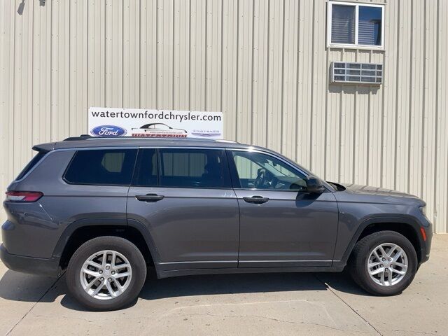 2023 Jeep Grand Cherokee L Laredo Watertown SD