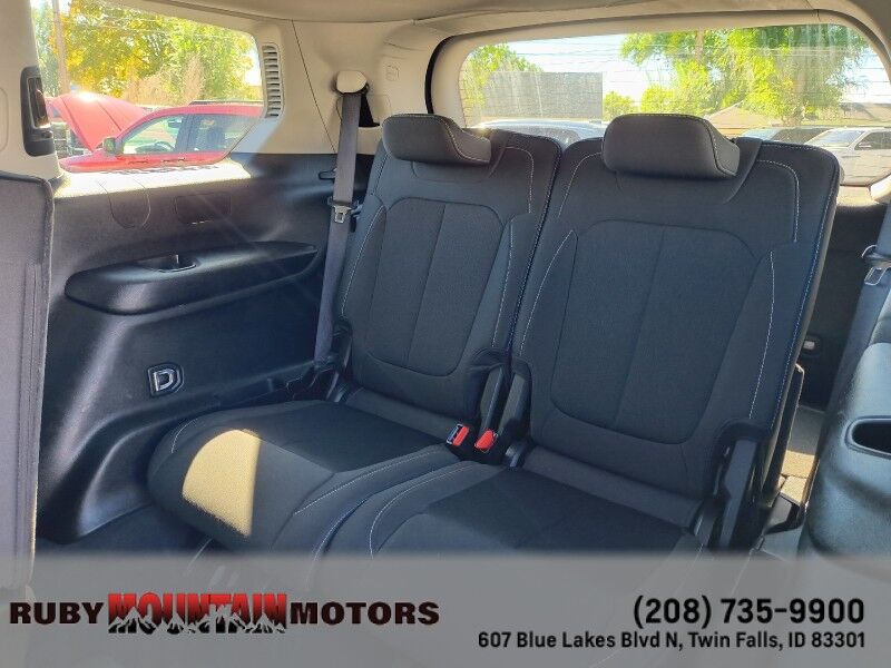 2023 Jeep Grand Cherokee L Laredo Twin Falls ID