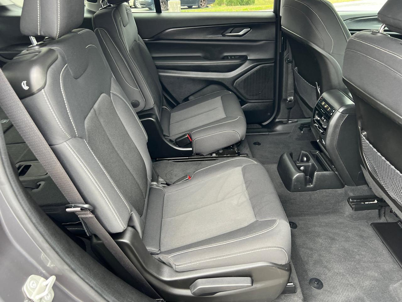 2023 Jeep Grand Cherokee L Laredo Hagerstown MD
