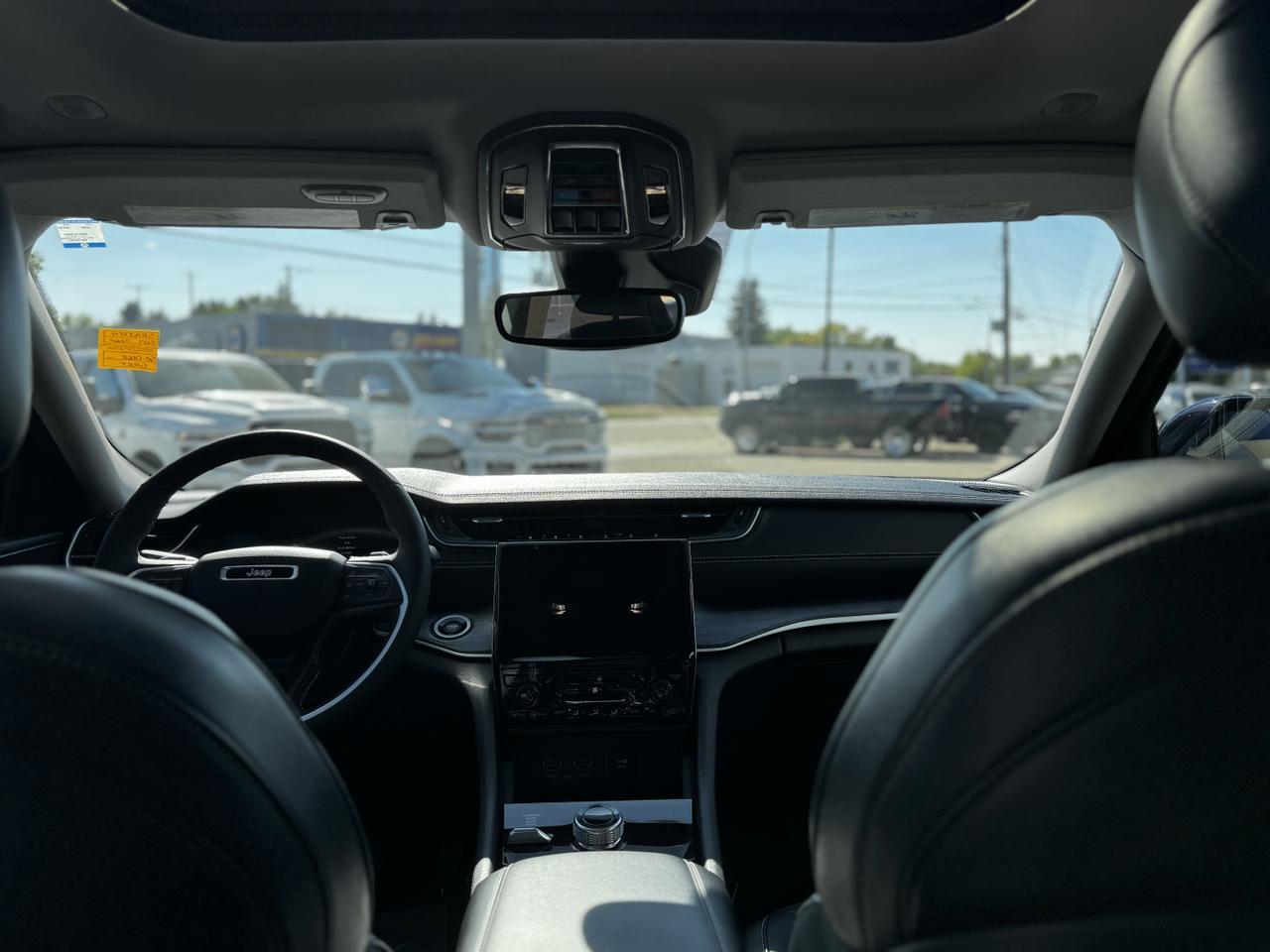 2023 Jeep Grand Cherokee L Limited 4x4 | Low KMs | V6 | Leather | Backup Camera | Heated Seats | Pano Sunroof Redwater AB