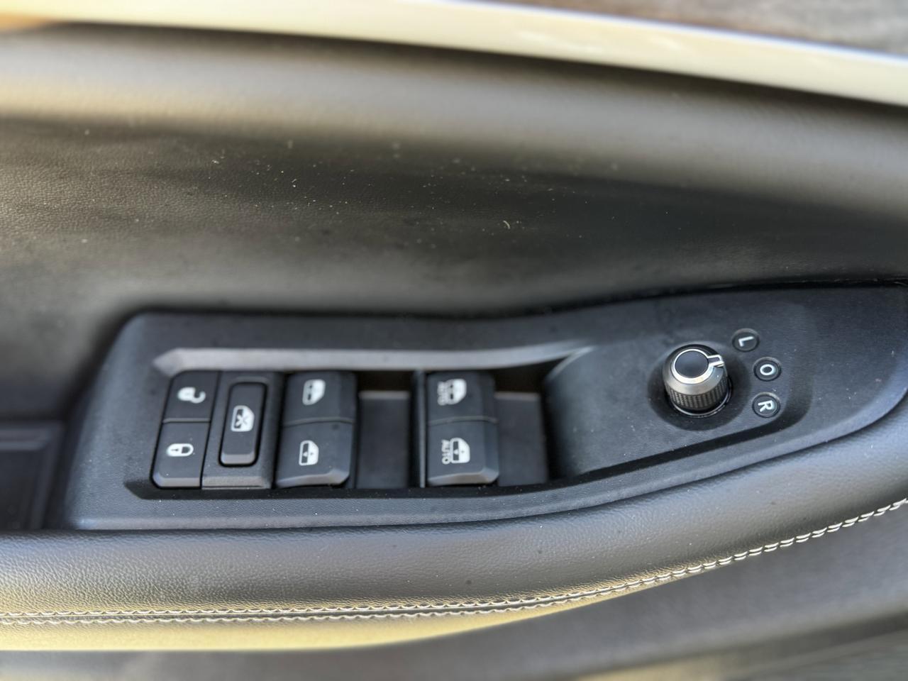 2023 Jeep Grand Cherokee L Limited 4x4 | Low KMs | V6 | Leather | Backup Camera | Heated Seats | Pano Sunroof Redwater AB