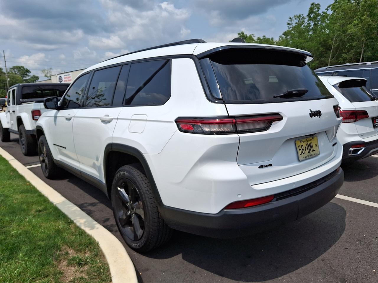 2023 Jeep Grand Cherokee L Limited 4x4