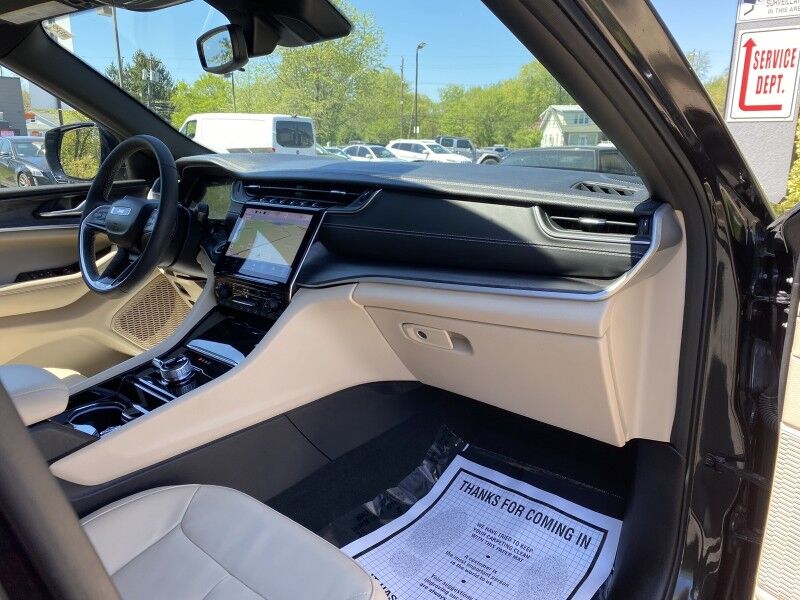 2023 Jeep Grand Cherokee L Limited Bristol  PA