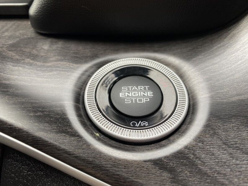 2023 Jeep Grand Cherokee L Limited Bristol  PA