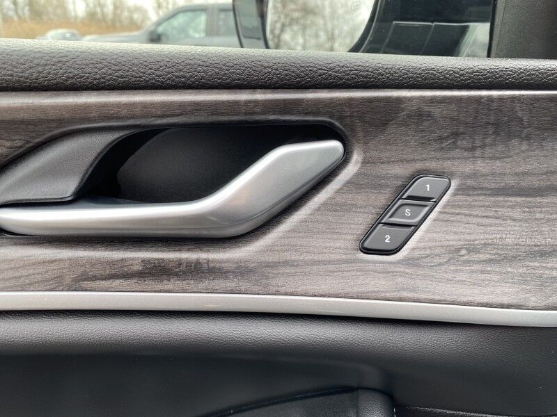 2023 Jeep Grand Cherokee L Limited Bristol  PA