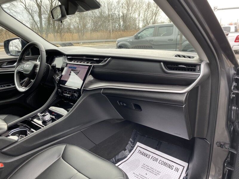 2023 Jeep Grand Cherokee L Limited Bristol  PA