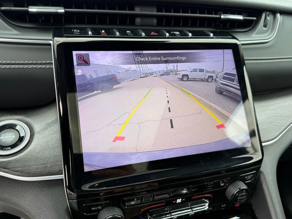 2023 Jeep Grand Cherokee L Limited Crestwood KY